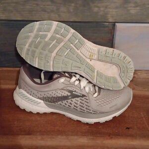 Brooks Adrenaline 21 Guiderails Womens 9 Medium (B) Grey White Light Blue